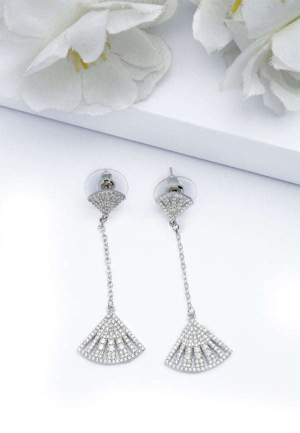 Boucles d'oreilles longues couleur argent bord de mer